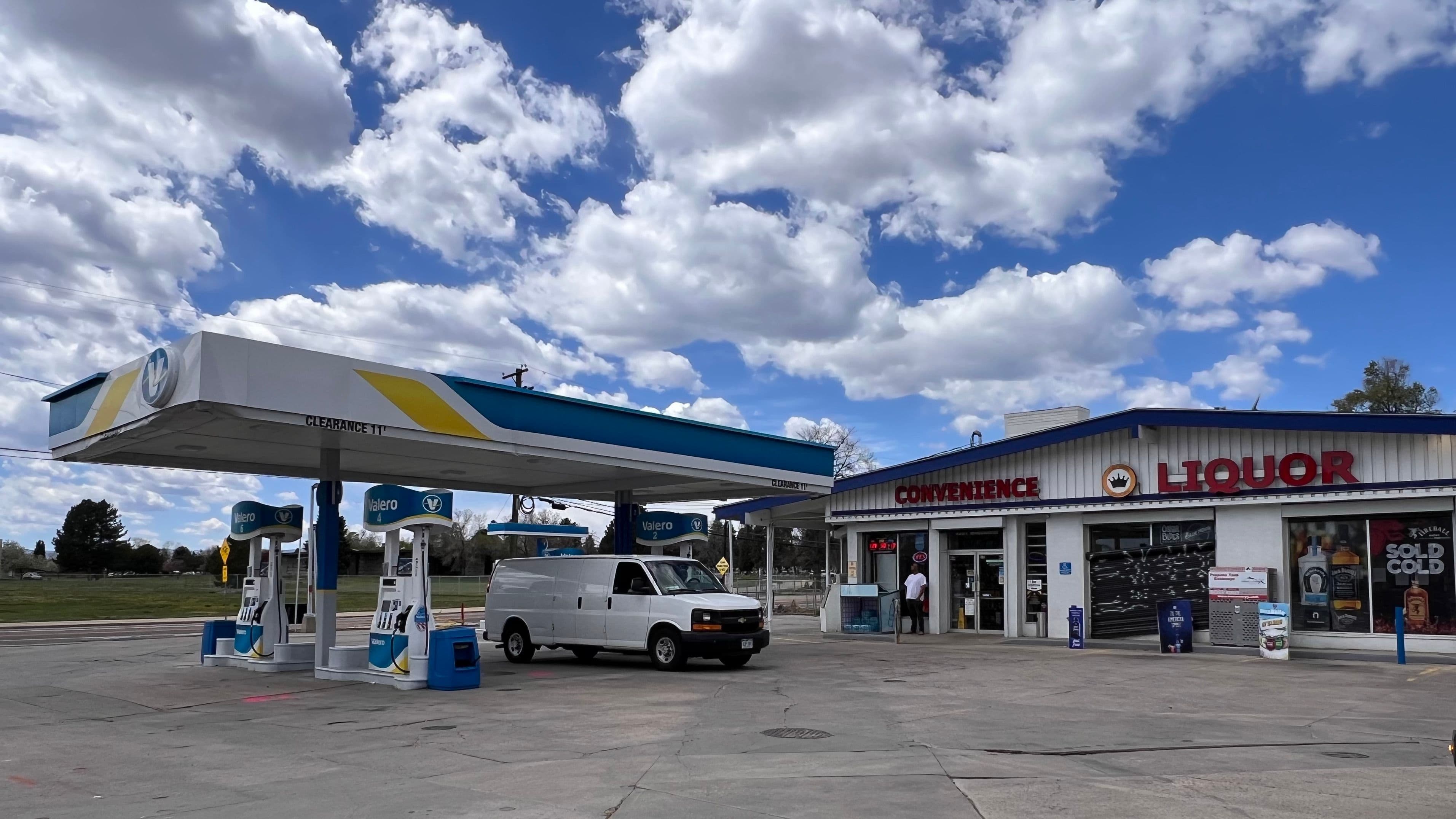 Store Image of Hi Market Convenience Store in Wheat Ridge, Colorado