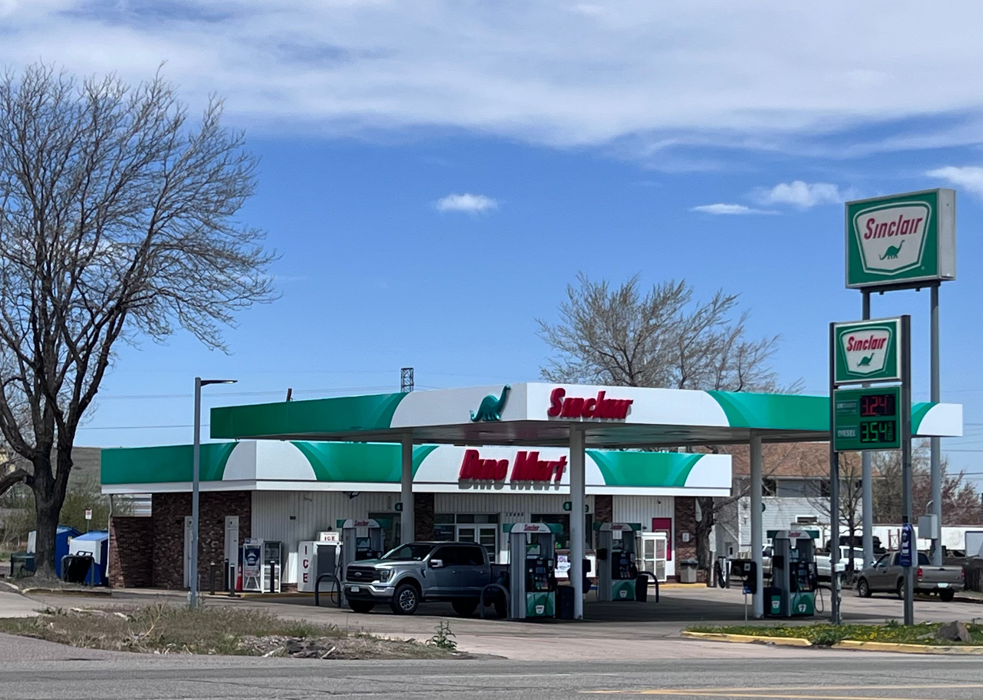 Store Image of Hi Market Convenience Store in Golden, Colorado